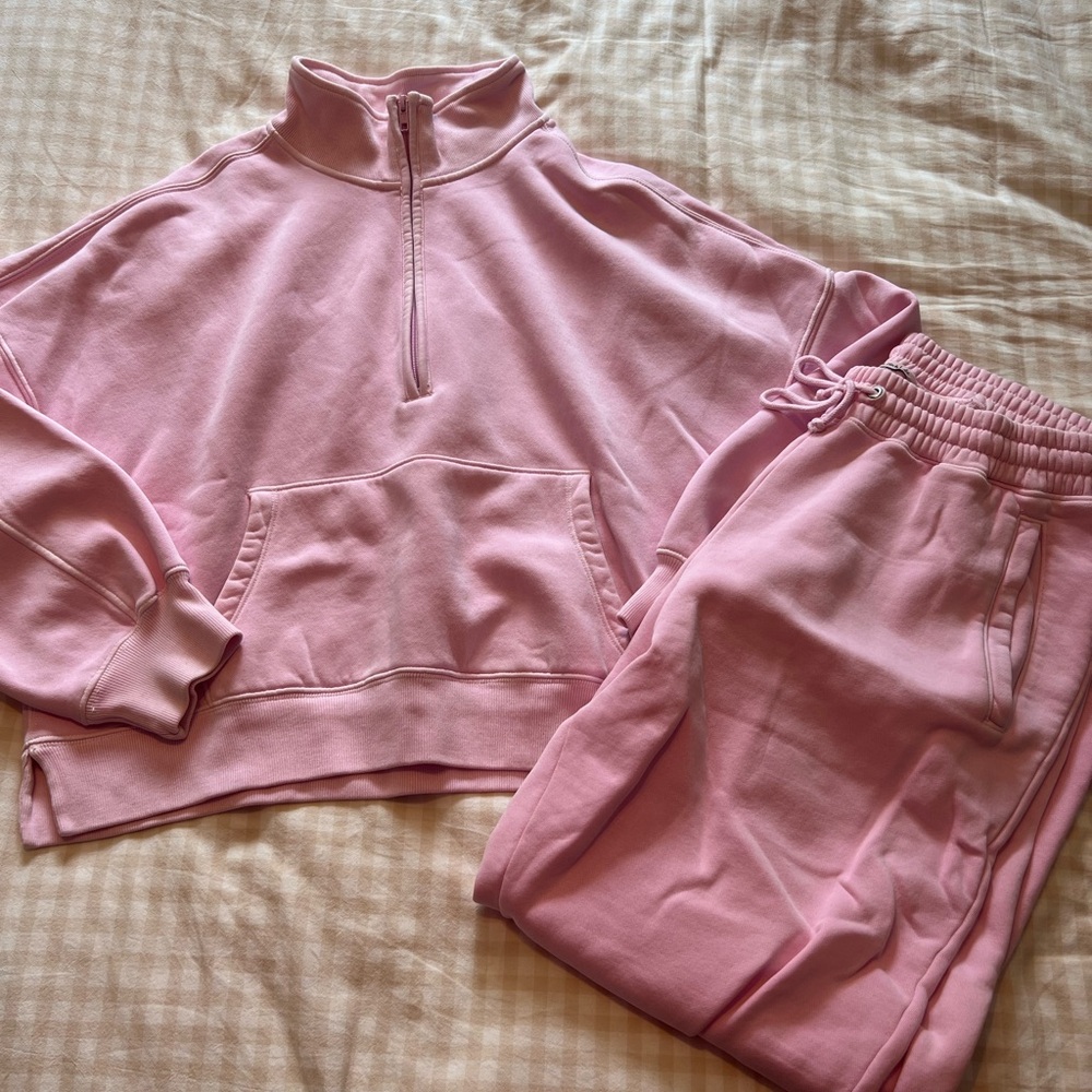 abercrombie pink sweat set